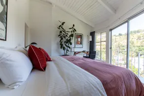 Stunning Midcentury - Ideal Location - VIEWS! - Image 3