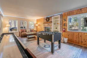 Tri-Level Cabin! Hot Tub+Sauna+Games+ BBQ & RV Pkg - Image 3