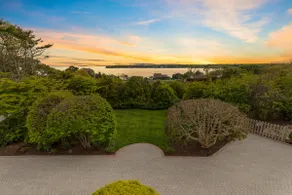 Best View + Putting Green + Private Beach - Image 3