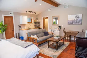 Cozy Private Suite w/AC Near Downtown Flagstaff - Image 4