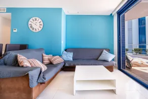 Perfect Ground Floor with Sea View - Image 3