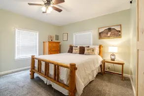Bayou Cabin - Image 3