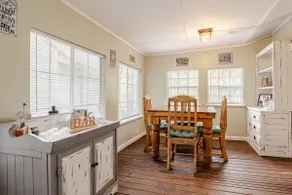 Bayou Cabin - Image 5