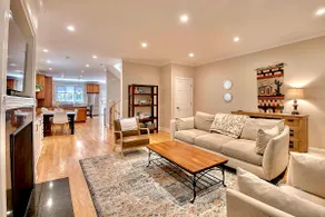 Beautiful 4 BR Family Home near Wrigley - Image 5