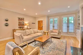 Beautiful 4 BR Family Home near Wrigley - Image 3