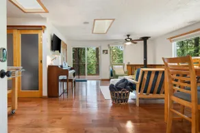 Evergreen- serene cabin getaway - Image 3