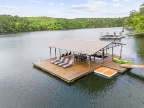 Live the Lake Life, The perfect Lakefront Getaway! - Image 3