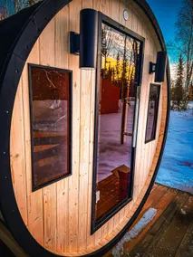 Northern Lights Log House w/ Sauna - Image 4