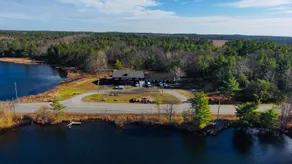 Lakefront Resort! 10 Ensuite Bedrooms! Sleeps 30! - Image 3