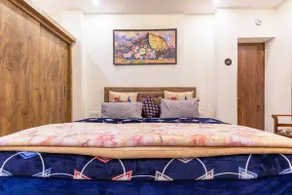 Serenya - Hillside Retreat - Image 4