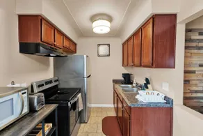 Stony Creek Retreat for 5 | Steps to Lake - Image 3