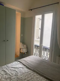 1-bedroom apartment, separate bedroom, Paris 17 - Image 2