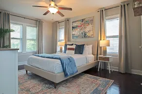 3BR Father's Montrose Estate B | Medical Center! - Image 2