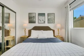 Santa Monica 1-bed apartment near shops and beach - Image 2