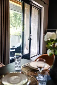 Charming luxury holiday home with a large garden. - Image 2