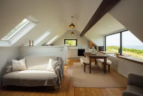 Cliff-top Cottage on Coast Path w/Panoramic Views - Image 2