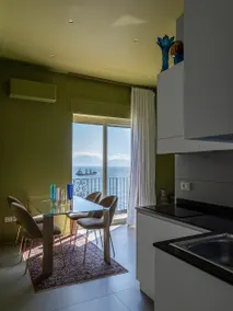 House Suspended over the Sea. America's Cup. 4 pax - Image 3