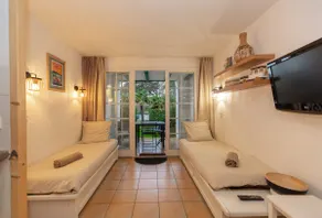 Domaine Bordaberry T2 Garden and Stunning Pool - Image 3