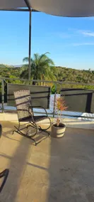 Retreat with Nature View in BH with Balcony - Image 3