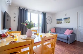 Apartment, heated indoor and outdoor pool, air conditioning, balcony - Image 2