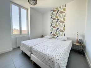 L'Écrin des Écoles | 2-bedroom apartment with parking & terrace - Image 3