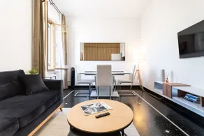 (Aquarium) Bright and Elegant Accommodation in the City Center - Image 5