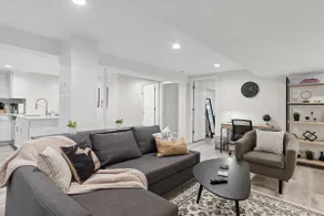 Brighton's Hidden Gem | Chic & Spacious Lux Suite - Image 5