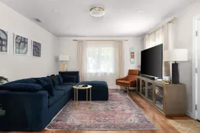 Newly Renovated 3bd/2ba/ large patio - Image 4