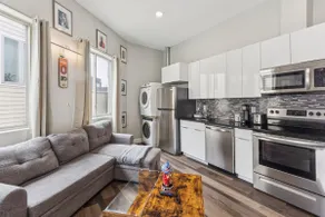 Modish Philly Theme 1BR Suite w/ Private Patio - Image 3