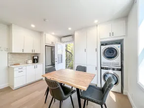 Captivating 4BR - Downtown Area MTL - Image 3