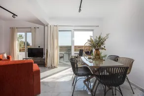 Olea Luxury Apartment - Image 4