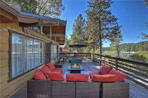 Massive240° Lakefront View Spacious Family Retreat - Image 2