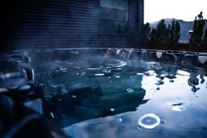 A getaway with Views, Hot Tub, Theatre, Games & AC - Image 5
