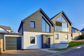 Luxury Home Near Surf Beach & Restaurants - Image 4