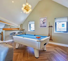 Luxury Home Near Surf Beach & Restaurants - Image 5