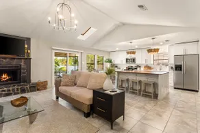 On the Lake @Juban Crossing, 4BR/2.5 BA - Image 3