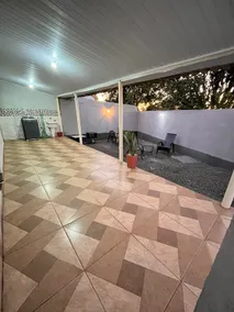 House for 6 people and 4 cars with plenty of space. - Image 5