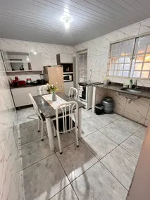 House for 6 people and 4 cars with plenty of space. - Image 4