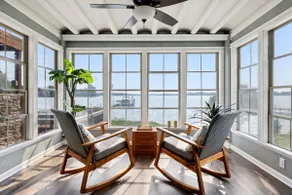 Forest Lake Retreat: Enjoy Any Season on The Water - Image 2