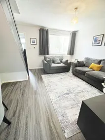 Townhouse in Derby - Image 4