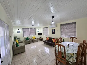 6 min walk to Rockley Beach & Great Location - Image 3