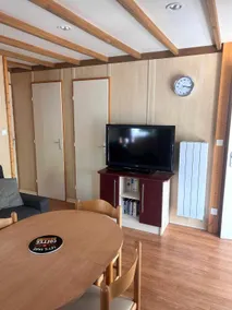 Air-conditioned chalet 6/8 people 3 bedrooms - Image 2