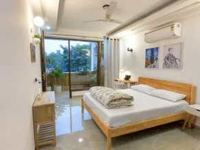 🄌① Beautiful Living room and Bedroom with Balcony - Image 3