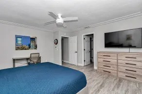4 BR/2 BA, Heated Pool, 2 King Beds & 2218 FT! - Image 5