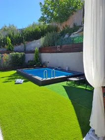 Ideal House with Private Pool & Parking - Image 5