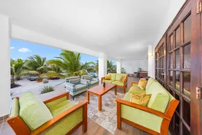 Beautiful 3br2 5BA Villa w Pool Close 2 Baby Beach - Image 2