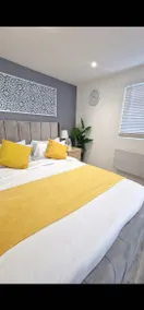 Private GardnStudio|Contractors&Couples FreeParkng - Image 5
