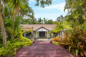 Coolum Beach Retreat - Spa, Fire Pit and Pool - Image 2