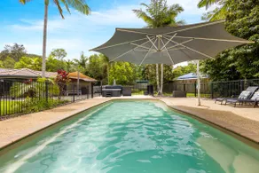 Coolum Beach Retreat - Spa, Fire Pit and Pool - Image 5