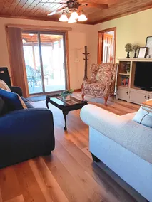 Cabin at Lake's George/Champlain - Image 2